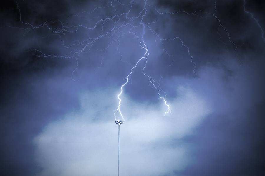 Avoid Needing a Roof Repair by Installing a Lightning Rod for Monsoon Season