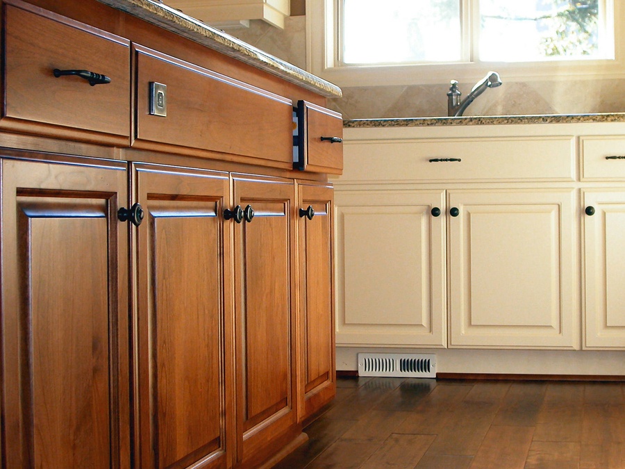 replace-or-reface-kitchen-cabinets